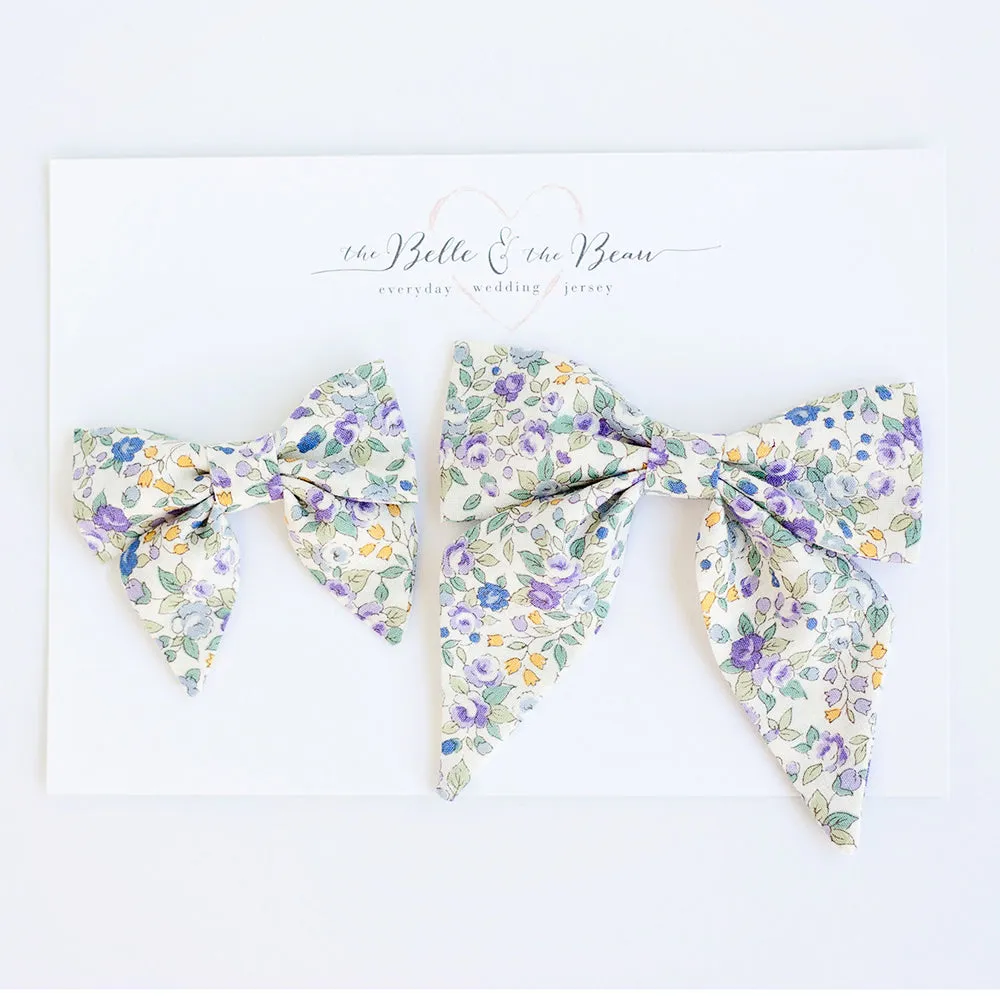 Men's Pre-Tied Bow Tie / Blossoms In Purple