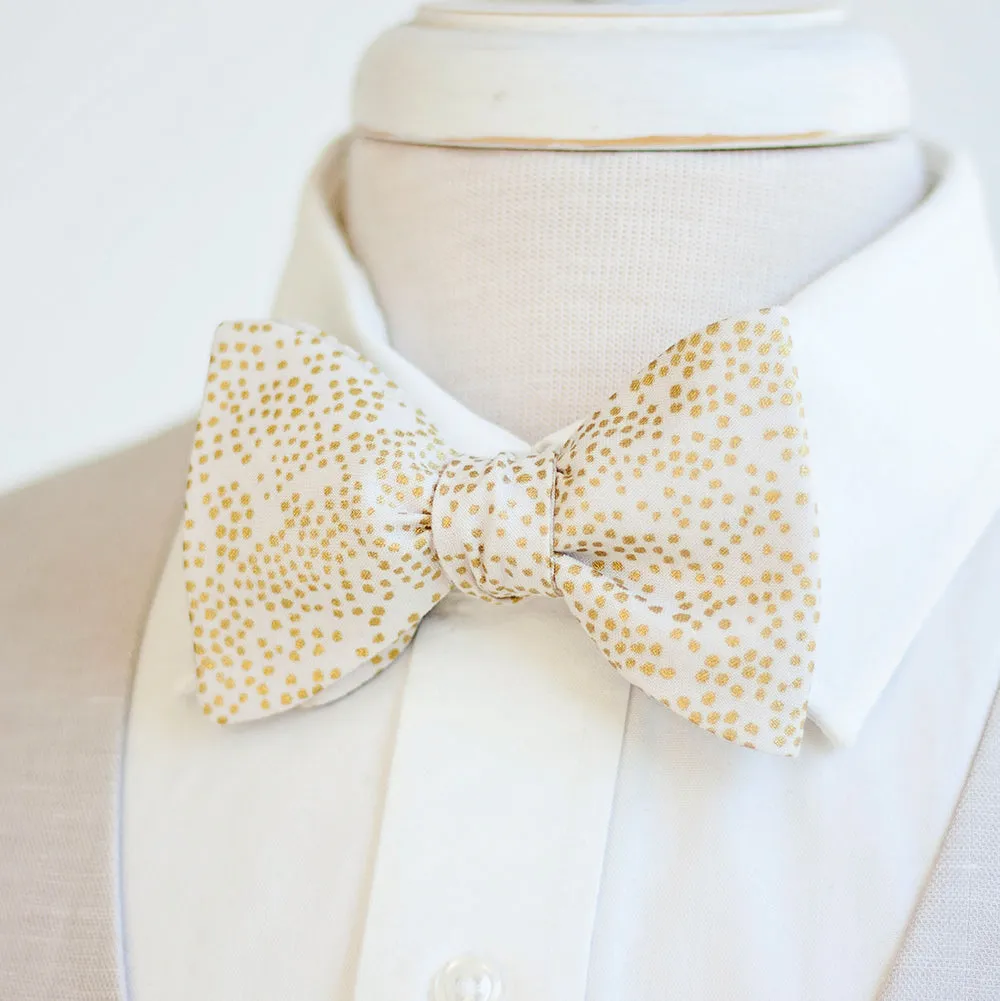 Men's Pre-Tied Bow Tie / Champagne Blush