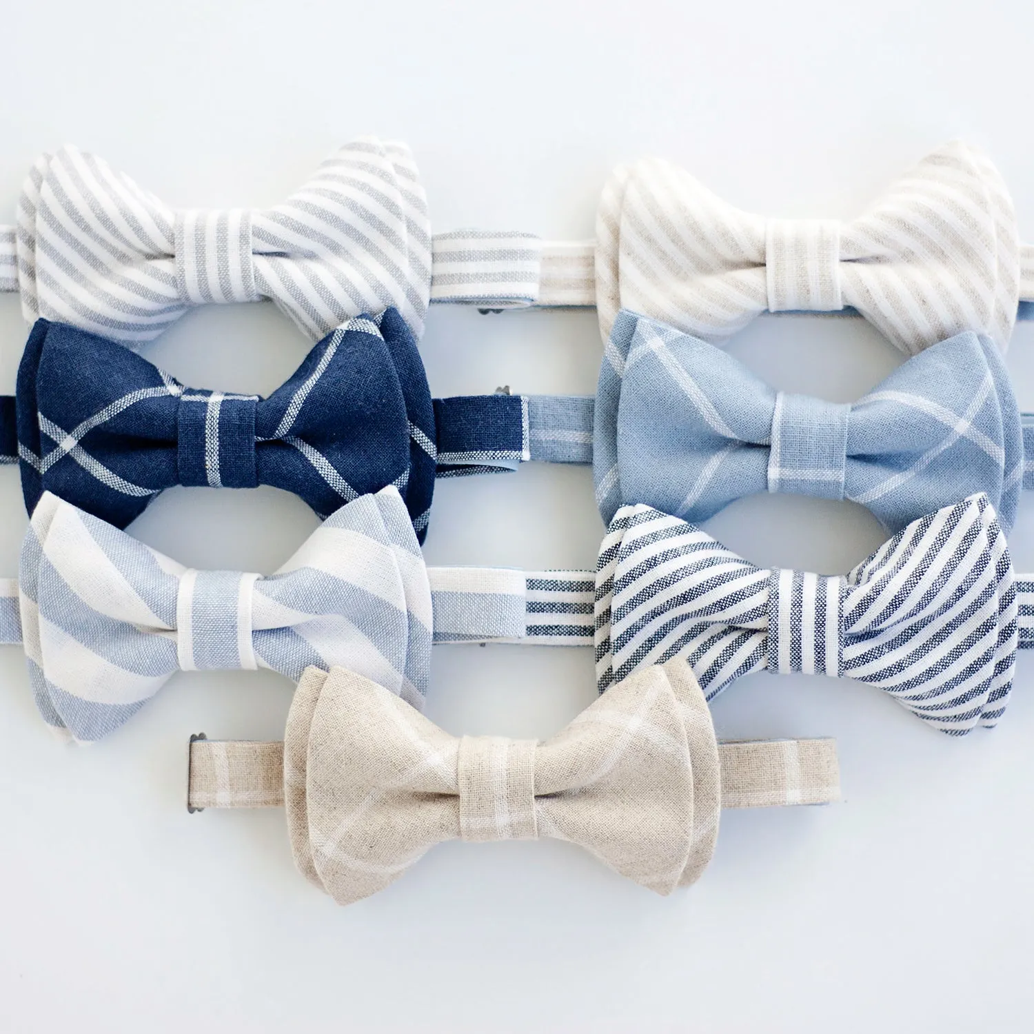 Men's Pre-Tied Bow Tie / Natural Linen Stripe