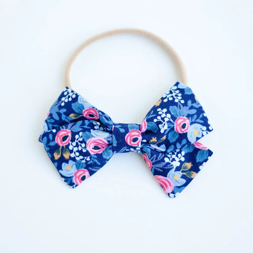 Men's Pre-Tied Bow Tie / Rosa In Navy