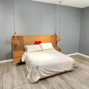 Simi Queen-sized Bed