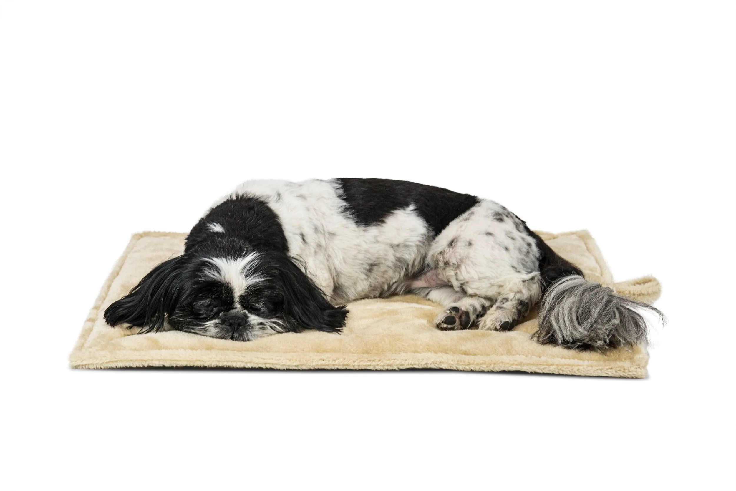 ThermaNAP™ Faux Fur Self-Warming Pet Bed Mat