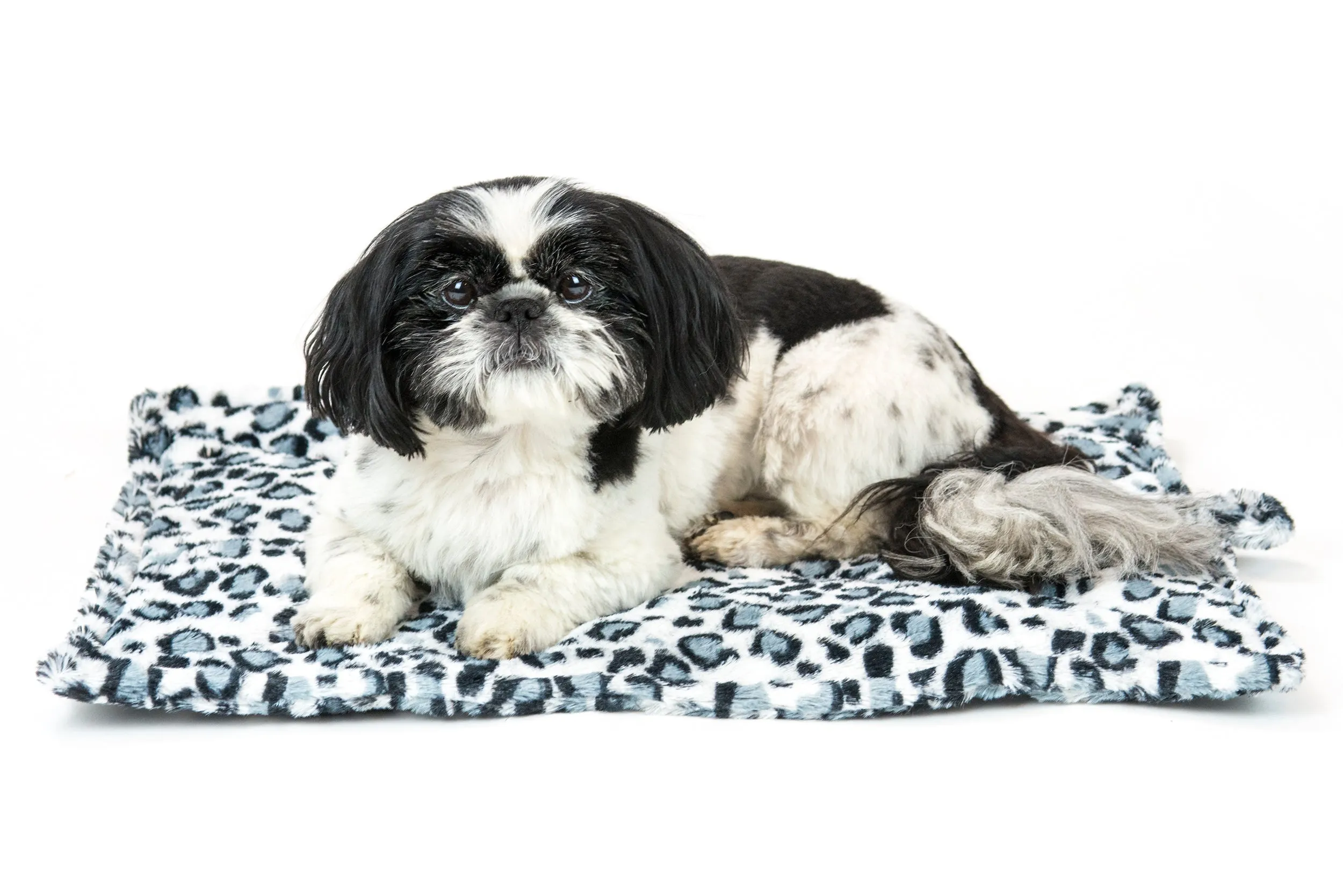 ThermaNAP™ Faux Fur Self-Warming Pet Bed Mat